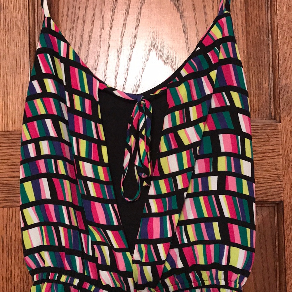 Geometric Patterned Romper - Picture 4 of 4